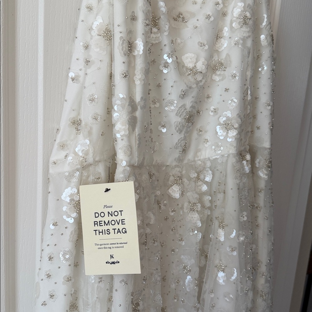 JessaKae White Floral Appliqué Square Neck Wedding Gown - Picture 4 of 7